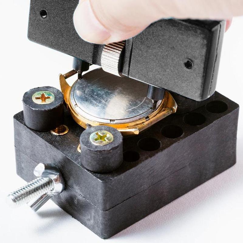 Adjustable Watch Case Opener 8 - مراجعة Case Back Opener وسعره