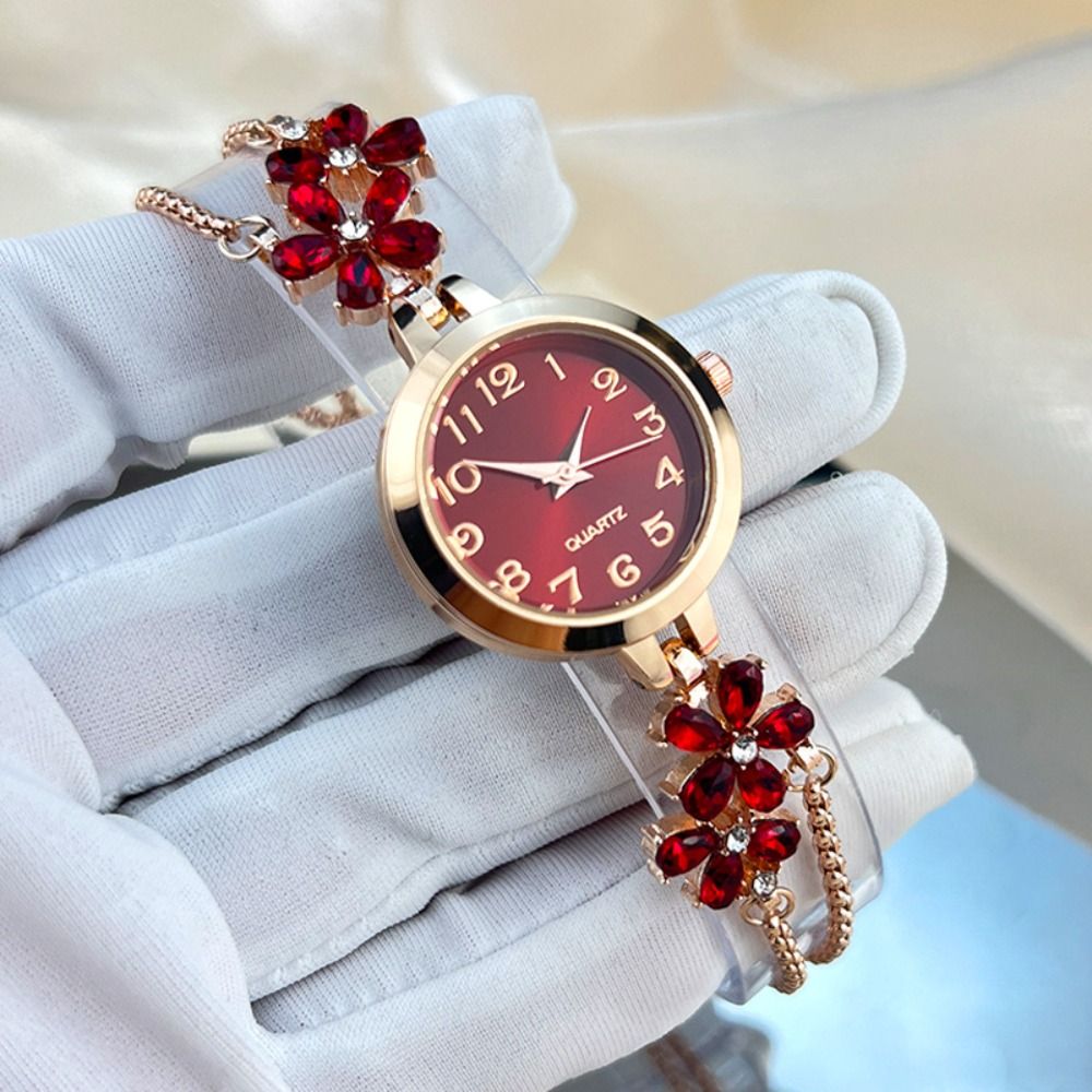 Elegant Women's Bracelet Watch - مراجعة Smartwatch Watches Digital وسعره